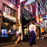 Butterfly On Lkf, Central